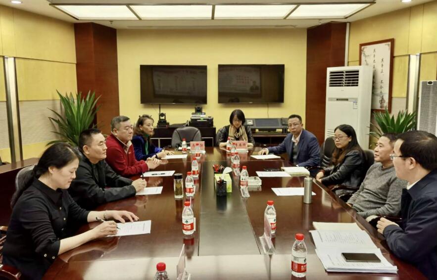 兴发游戏xf集团辅导赴沉庆发展调研调查