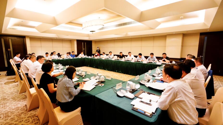 兴发游戏xf集团召开酒店业务运营治理及服务提升专题会议