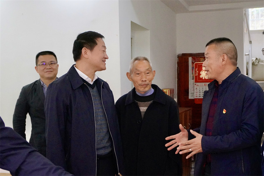 慰问脱贫户2 慰问脱贫户2