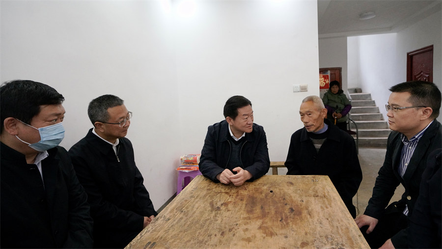 慰问脱贫户4 慰问脱贫户4