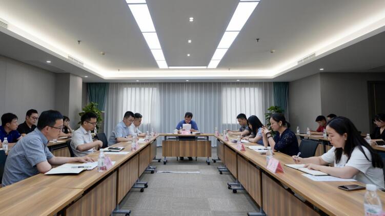 兴发游戏xf集团召开规范上市公司业务办理专题会