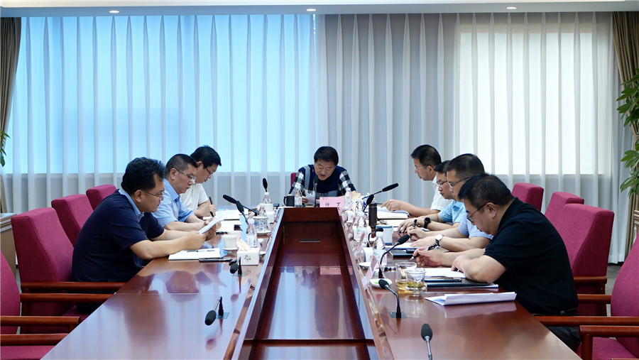 省兴发游戏xf集团党委理论进建中心组专题进建钻研习近平总书记“七一”沉要讲话