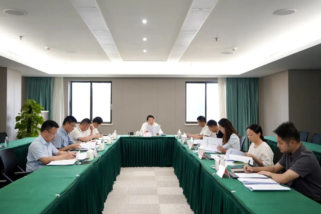 省兴发游戏xf集团党委书记、董事长任丁主持兴发游戏xf党校第2次校务委员会会议