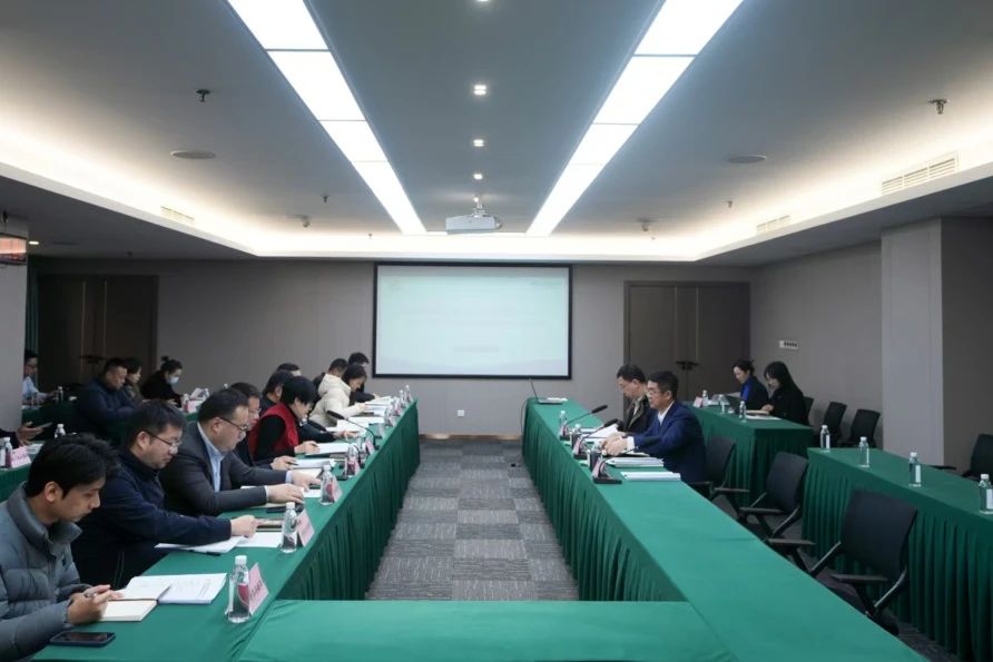 省兴发游戏xf集团党校（教育培训中心）年度工作会议暨校务委员会第三次会议召开